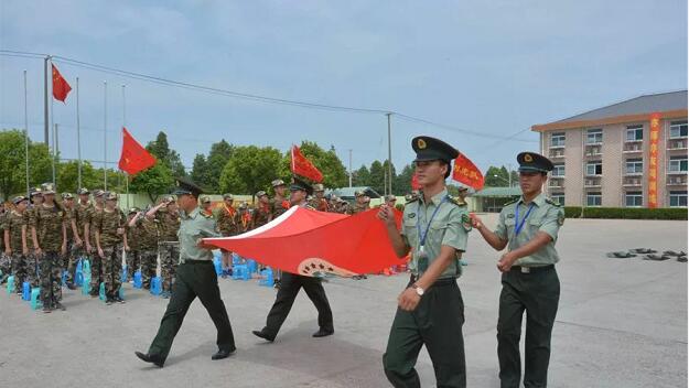 2018年中国青少年军事训练营上海营最后一期营程正式完结1