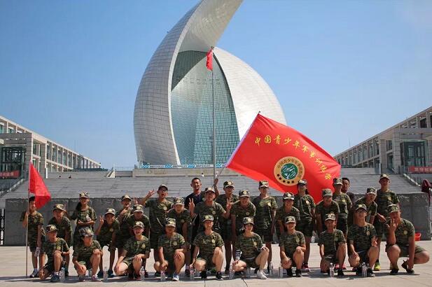2018年中国青少年军事训练营30天少年特种兵营招生方案2