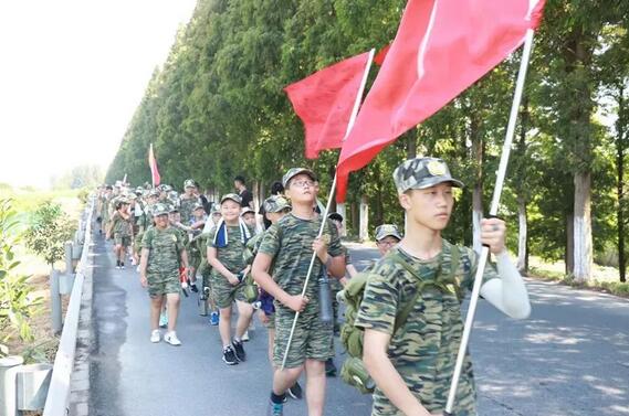 2018年中国青少年军事训练营特色项目推荐3