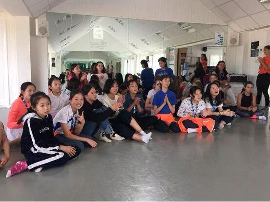 2018年海敏思惠灵顿公学暑期国际夏令营顺利抵达英语2