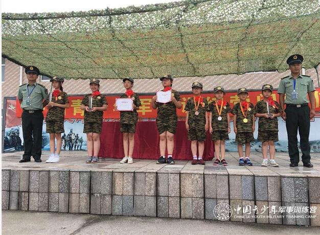 中国青少年军训夏令营上海战区第一期营程顺利结营2