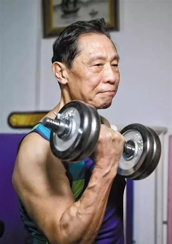 10个亲子室内运动，让宅在家的孩子不但玩的高兴，又能提升免疫力14