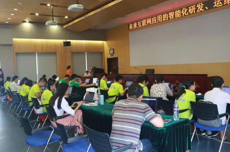 2019清大紫育大数据智能应用研究性学习营之无惧挑战，逐梦未来1