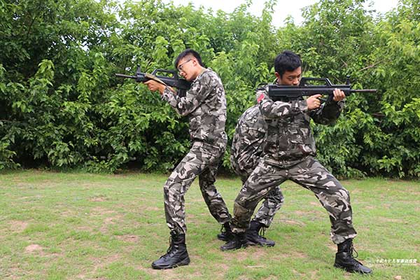14天少年特种兵训练营1