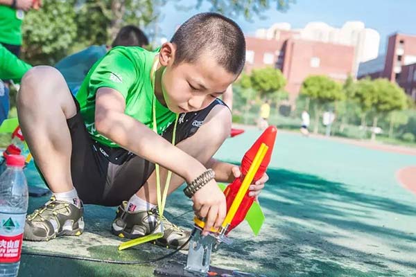 2018年适合中小学生的科学夏令营1