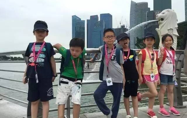 和孩子一起参加新加坡游学夏令营1