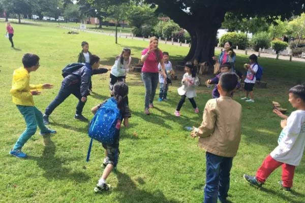 体验英国贵族精英教育适合小学生参加1