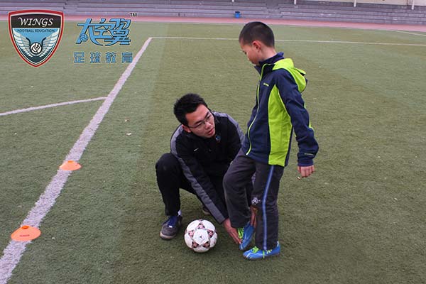 暑假了，有什么好的足球夏令营推荐么?1