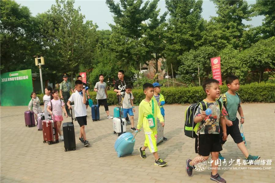 军事夏令营开营啦！这一次我们放手让孩子成长！1